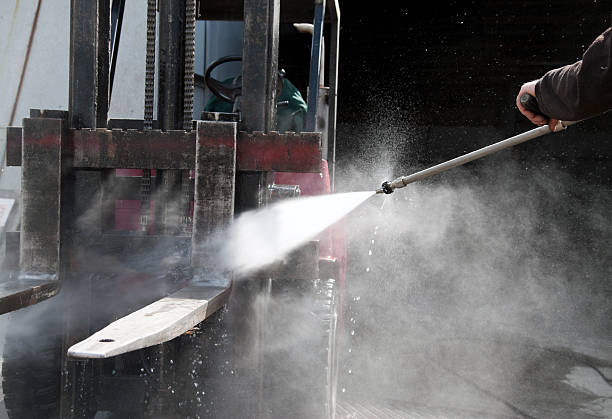 Best Deck Cleaning Services  in Berkeley, MO